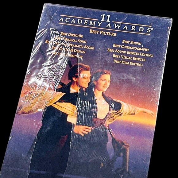 Titanic 1998 2-VHS Set Sealed James Cameron Film With Leonardo DiCaprio & Kate W - Picture 6 of 7
